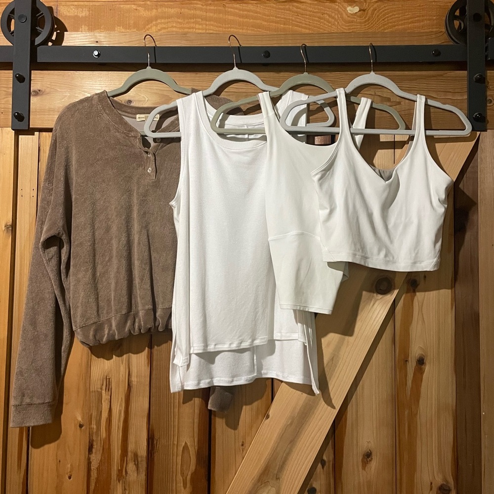 Beyond Yoga 🧘‍♀️ Lululemon neutral bundle